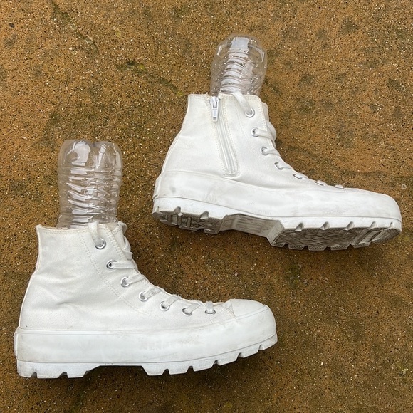 CUSHIONAIRE Women's Vespa Hightop White Canvas Sneakers Size 9 - Picture 1 of 10